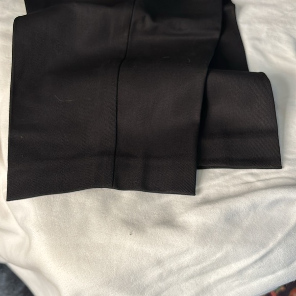 AWAY Luggage Size 4 Womens the Laid Back Trouser Black NWT 25 inch inseam. - Picture 12 of 15